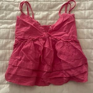 Altar’d stated ruffled top